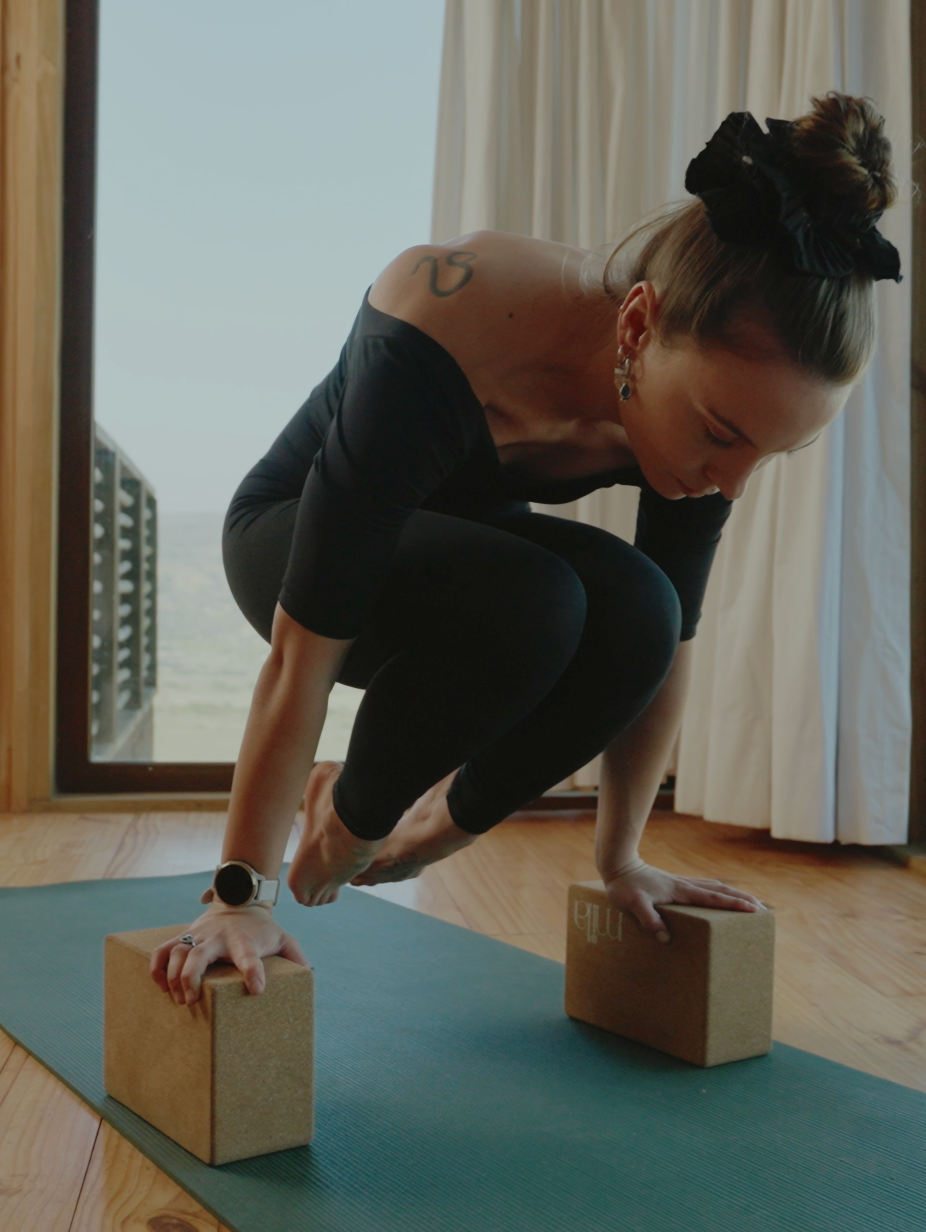 Pack Online – Domina el Salto Adelante y Atrás en Ashtanga Yoga