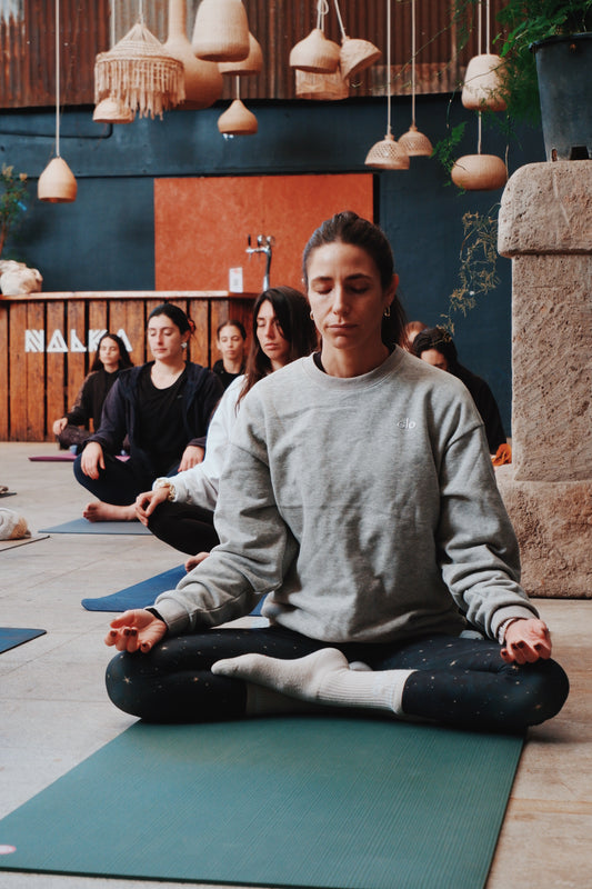 "¿Somos creadores de nuestro propio sufrimiento? Yoga y consciencia para transformar la insatisfacción"